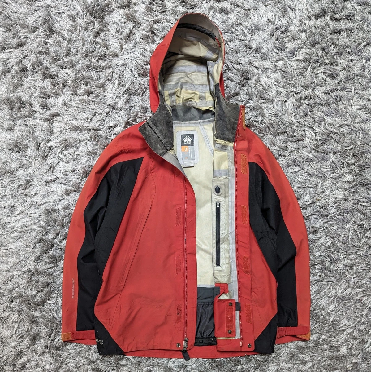 Preços baixos em Nike ACG NikeLab ACG jaquetas para Homens | eBay