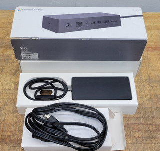 Microsoft 1661 Docking Station for Surface Pro Black USED