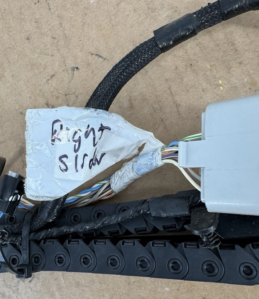 13-20 Chrysler город страны раздвижной двери провода трек жгут правый 68056208AC - Изображение 3 из 4