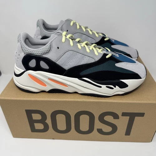 Adidas Yeezy Boost 700 Wave Runner Men Size 13 US New with Box B75571