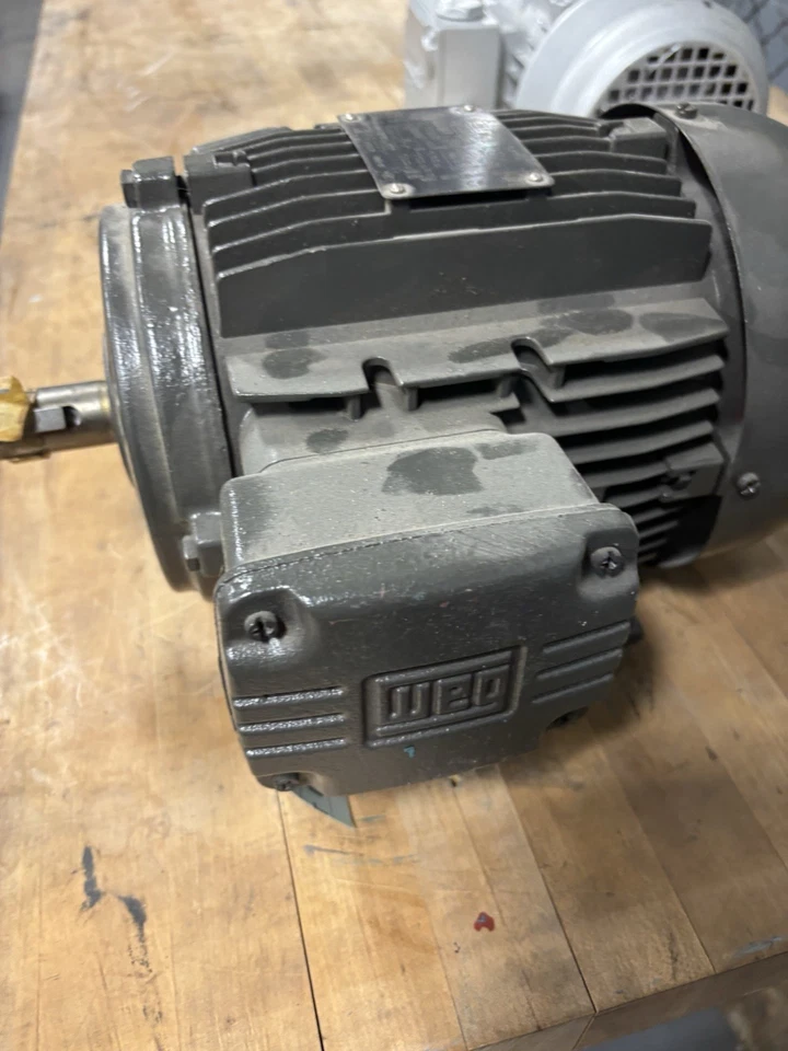 NEW NO BOX WEG AL90S/L SEVERE DUTY MOTOR W21 3 Phase 60 Hz 00236EP3EAL90S - Image 4 of 4