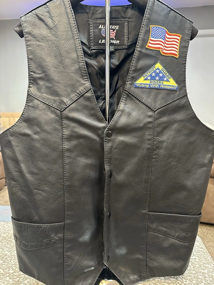 Black Leather Riding Vest w/ Harley Patch On Back Size XL - Image 2 of 4