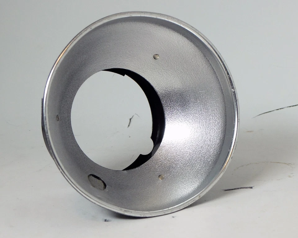 Speedotron 7" diameter Standard Umbrella Reflector Studio Strobe Used - Image 3 of 3