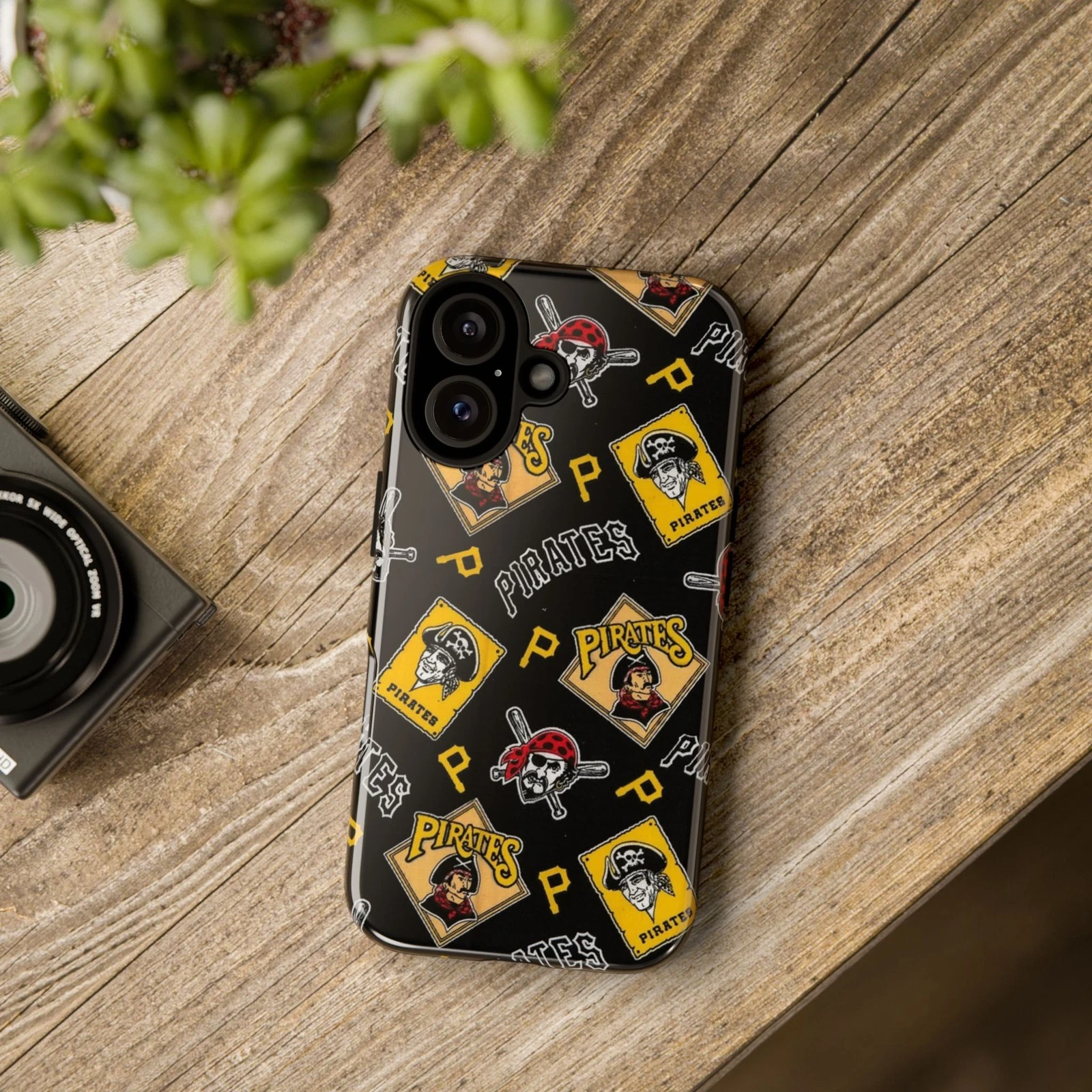 Pittsburgh Pirates Apple iPhone Cases