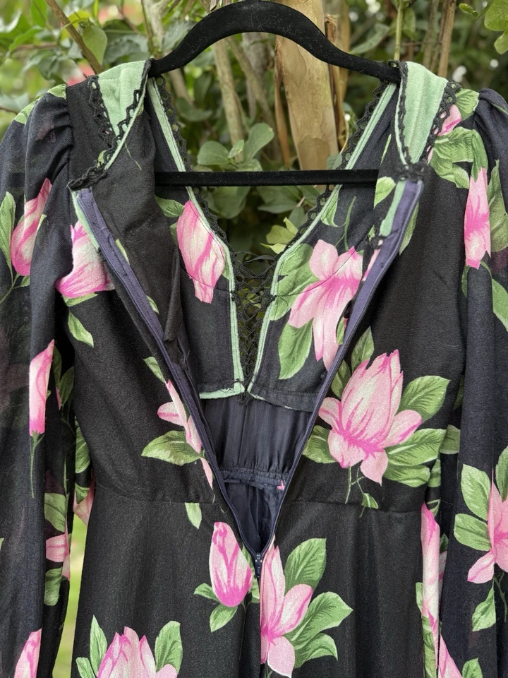 Gunne Sax Dupe 70s Vintage Black Green Pink Floral Dress Maxi Prairie Alt - Image 4 of 4