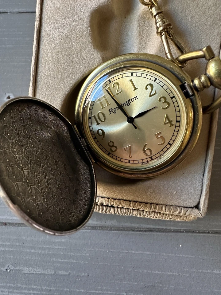 Винтажные карманные часы Remington с цепочкой Fisherman (требуется новый аккумулятор) - Изображение 2 из 4