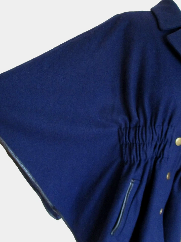 Abrigo con Capa BARNEY'S New York COOP XS Mujer Azul Marino Mezcla de Lana Frente a Presión Foto 4 de 4