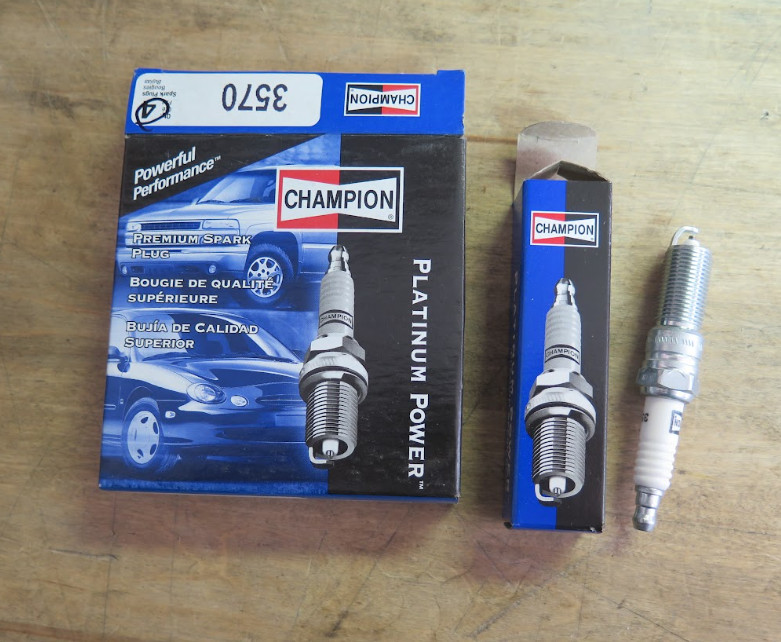 Champion 3570 Spark Plugs 4 PCS. Fits Chevy models O6-B-3