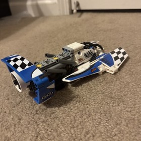 LEGO TECHNIC: Hydroplane Racer (42045) (2 Options )