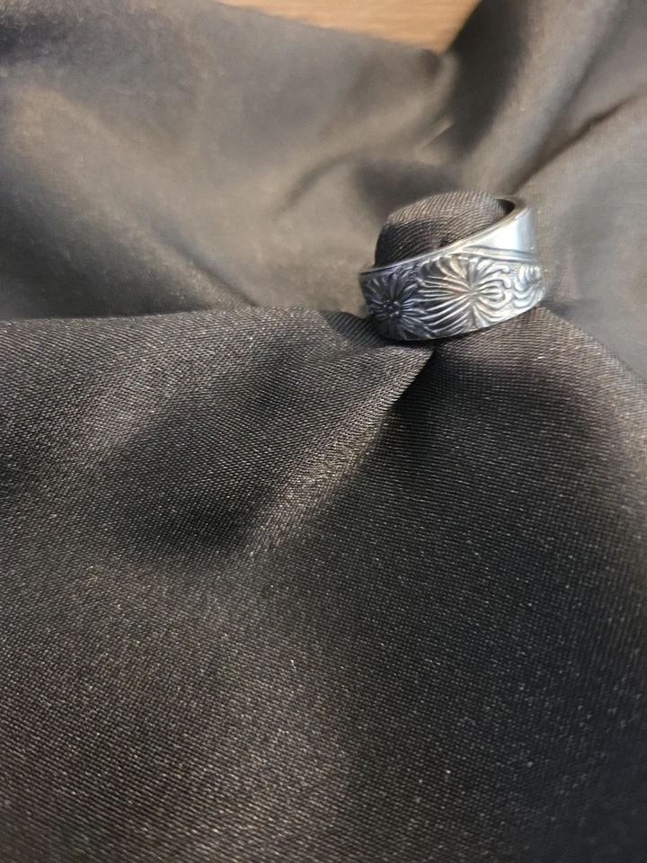 Кольцо-ложка из нержавеющей стали с цветочным рисунком переработанное, размер 7 - Изображение 2 из 4