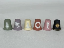 WEDGWOOD JASPER THIMBLE CHRISTMAS BLACK GOLD GREEN TERRACOTTA PINK YELLOW LILAC