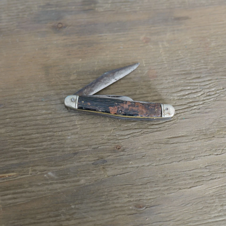 Vintage Pocket Knife Stag Bone Jigged Handle Brass Liners Rust Patina Folding - Image 3 of 4