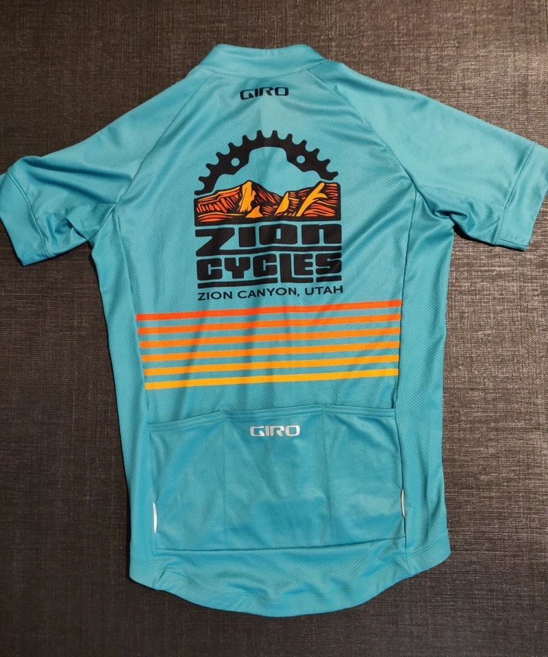 Camiseta deportiva de ciclismo retro Zion Cycles verde azulado manga corta serie Giro Renew verde Foto 2 de 4