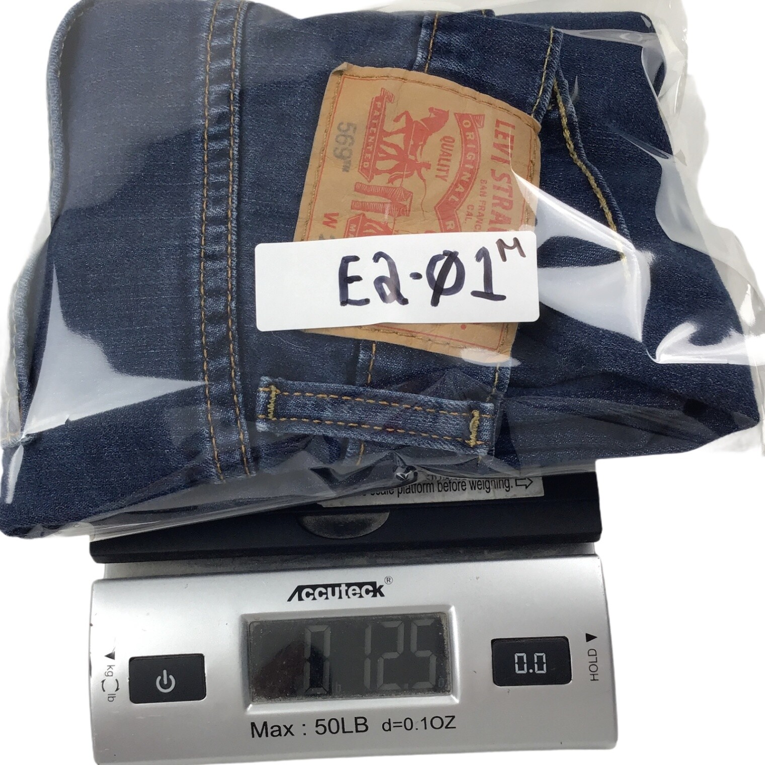 Levis Mens 569 Flat Front Dark Wash Blue Denim Jean Shorts Size W29 image 7