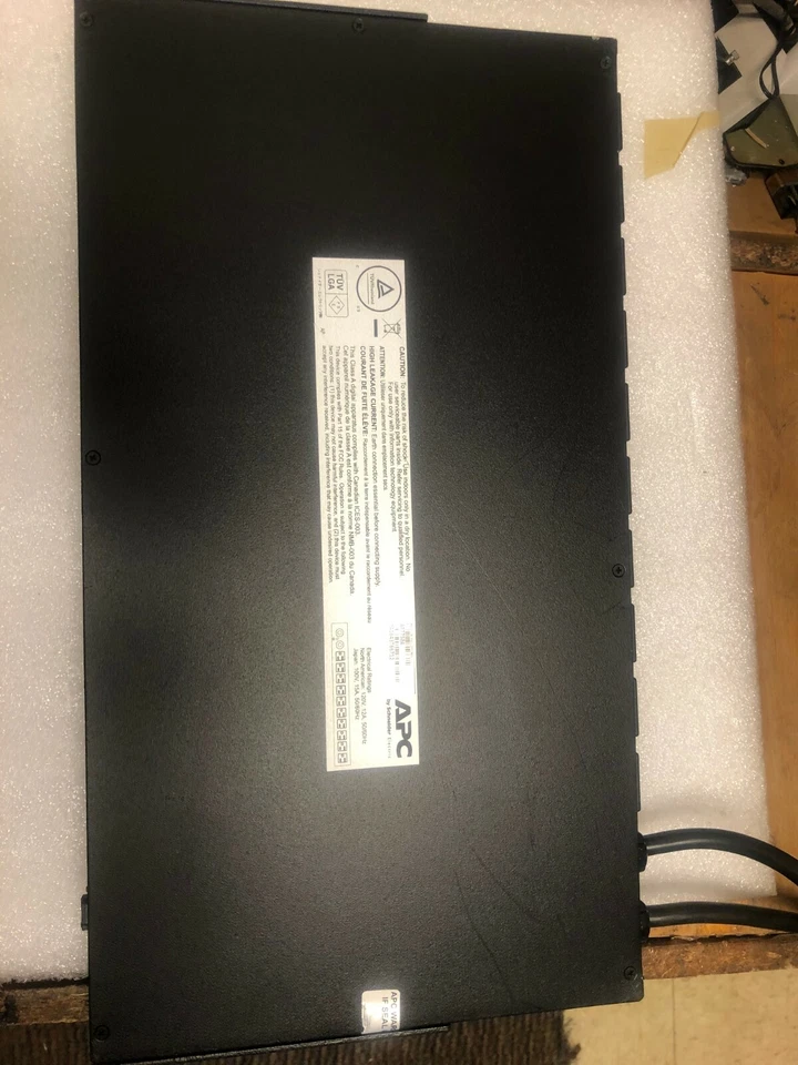 PRISTINE APC AP7750A Automatic Transfer Switch 10 Outlet 120V 12A 50/60Hz 12 Amp - Image 2 of 4