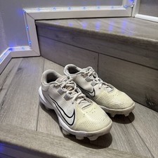 nike lacrosse turf shoes size 7.5