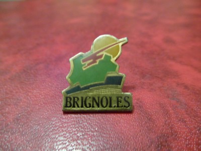 SELTENE PINS PINS - BRIGNOLES - STADT - PROVENCE - VAR - MEER - SONNE