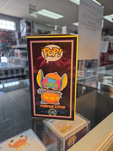 Funko Pop! Disney Pumpkin Stitch (Black Light) Exclusive #1498 W/ Protector - Picture 2 of 6
