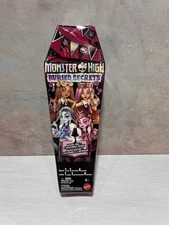 Monster High Buried Secrets Mystery Doll + 5 Accessories Inside  New In Box