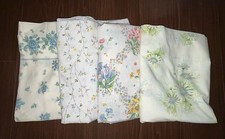 Lot Of 4 Vintage Flat Bed Sheets Floral Various Sizes Craft Sewing Cutter