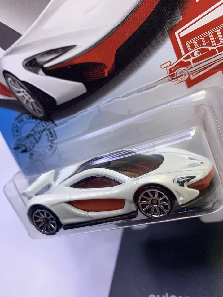🚨🔥🚨Hot Wheels Red Edition MCLAREN P1 White Target Exclusive 2020🚨🔥🚨 - Image 4 of 4
