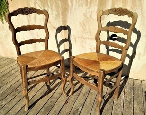 Paire de chaises rustique anciennes