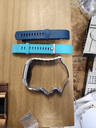 Fitbit Charge 2 FB407 Activity Tracker Smart Watch w/Charger 3 Bands Excellent - Picture 6 of 8