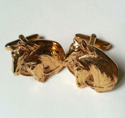 Boutons De Manchette Vintage Dorés - Motif Têtes De Chevaux - En Très Bon état, Jamais Portés