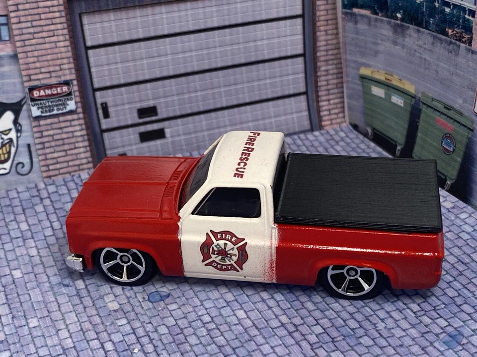 Cañas de bomberos Silverado Hot Wheels 83 hechas a medida rescate de bomberos Foto 4 de 4