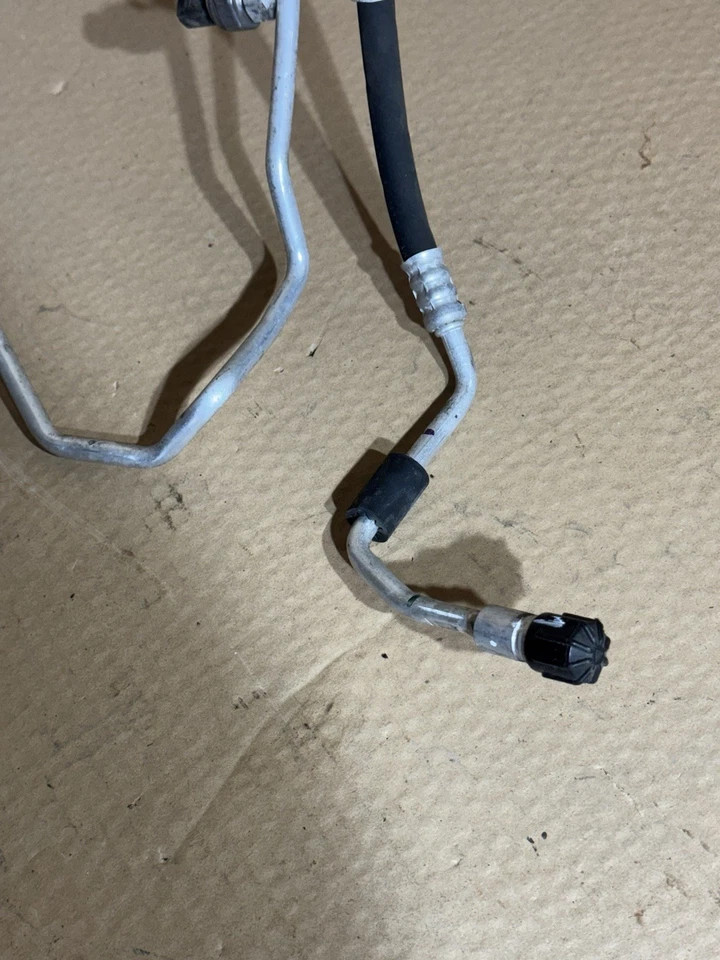 BMW X4 X3 F25 2012-2018 tubo de manguera de aire acondicionado OEM 9228234 Foto 2 de 4