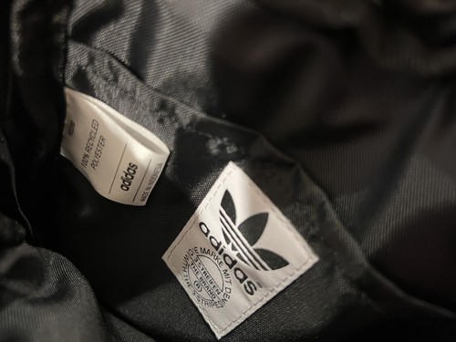 Nuevo sin etiquetas Bolso Bandolera Adidas Negro Bordado con Caca de Perro Bolso Portador (GR176XYZ) - Imagen 6 de 6