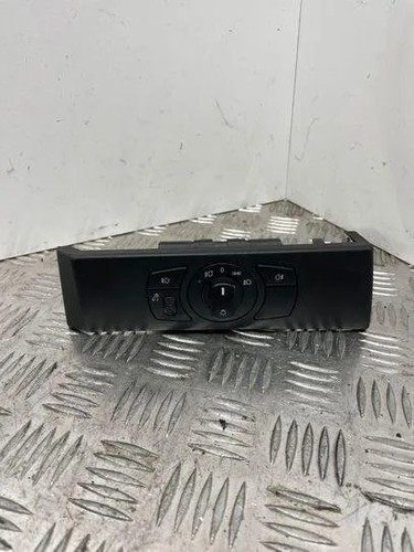 BMW 5 Touring E61 Scheinwerferschalter 6925260 2.50 Diesel 130kw 2004 22994679