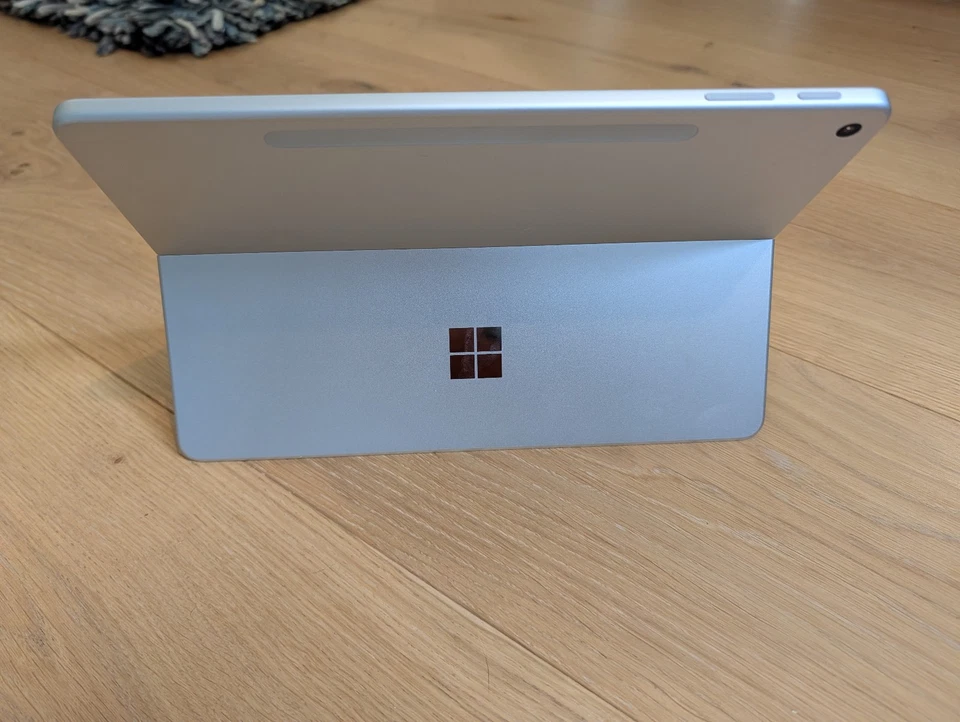 Microsoft Surface Pro 12 2025 12" Snapdragon X Plus 16GB 256GB - Platinum - Image 4 of 4