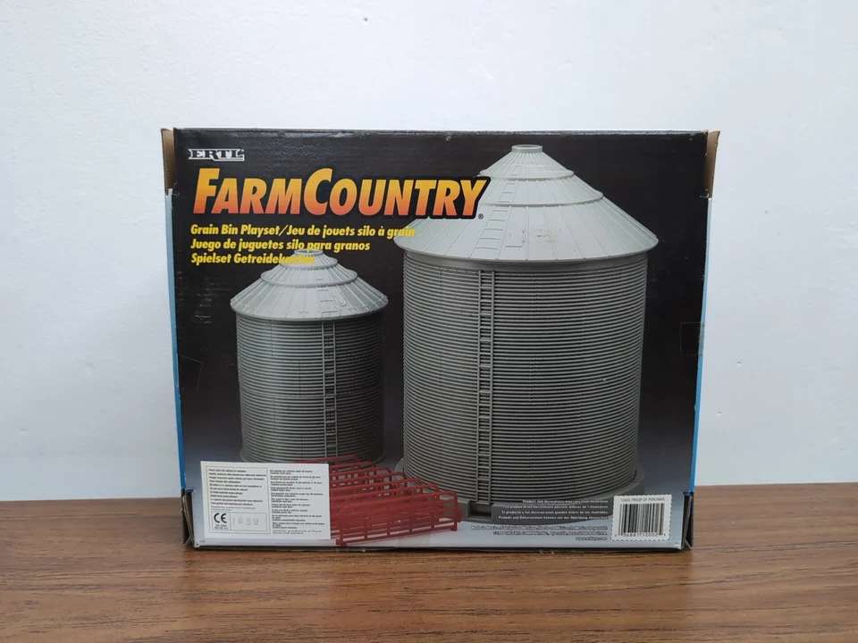 1/64 Ertl Farm Country Grain Bin Playset - Image 2 of 2