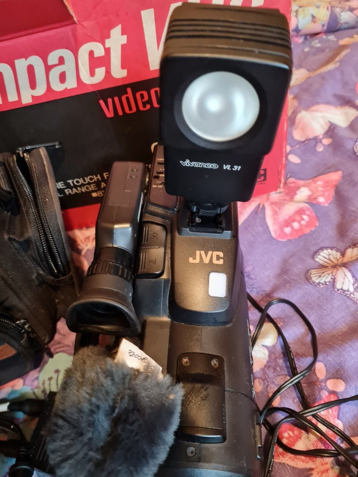 Vintage JVC GRM3 Compact VHS C Video Camera UK with instructions and