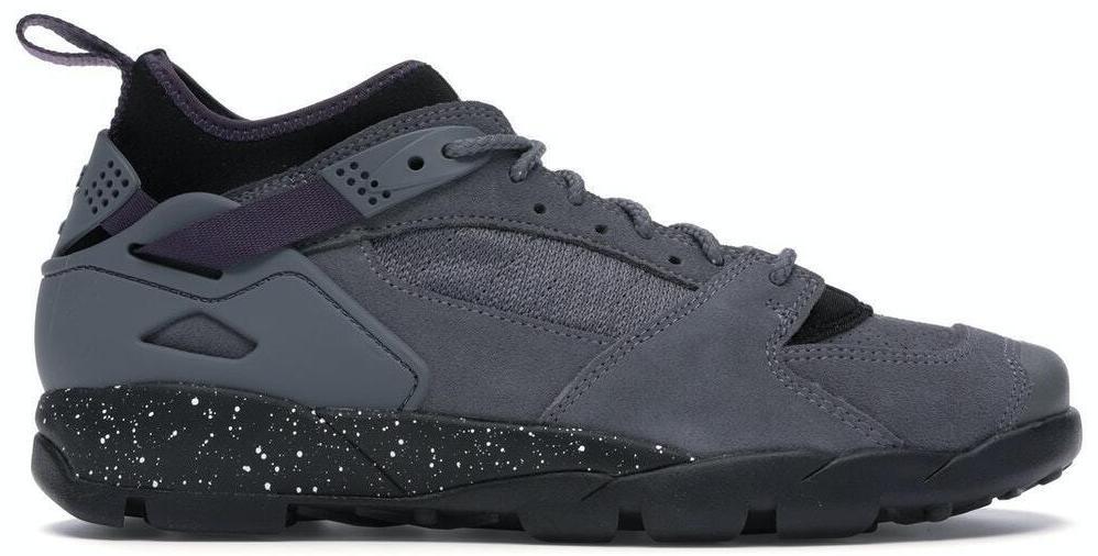 nike acg revaderchi black