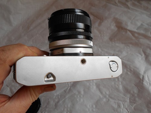 Vintage SLR Camera Canon FX 1964 with FD lens 35mm 1:3.5 S.C working order - Picture 6 of 6