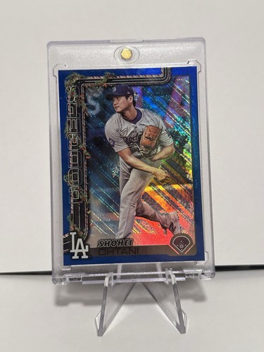 Shohei Ohtani 2025 Topps Holiday Metallic Blue Glitter Variation 