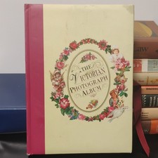Max Victorian Photograph Album Floral Slip-in Hardcover Beige Pink MPN 1-85967-…