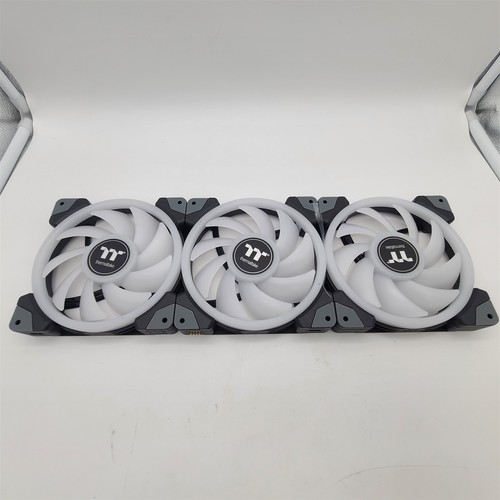 Thermaltake SWAFAN EX 14 RGB PC Cooling Fan, 3 Pack, 500~2000 RPM, 140mm, Black