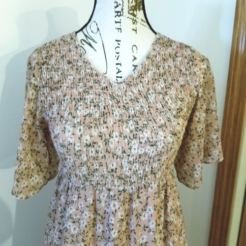 Love Olive Co Pink Floral Smocked Tiered Dainty Midi Dress Girls XL Womens XS - Picture 12 of 13