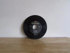 SANDY POSEY Single Girl / Blue is My Best Color 7" 45 RPM MGM Records K13612