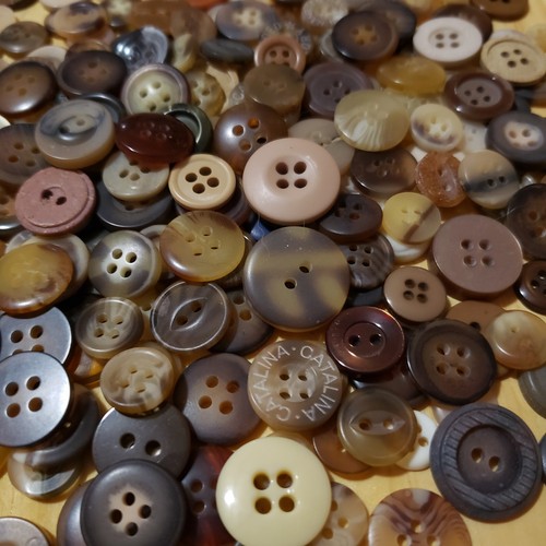 Lot Vintage & Modern Brown Beige Sewing Buttons Various Shades Sizes ...