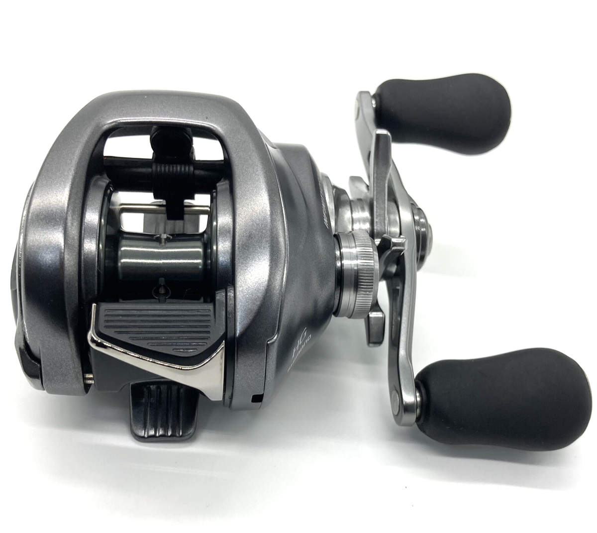 SHIMANO 22 Bantam HG Right Handed Bait Casting Reel with Box From