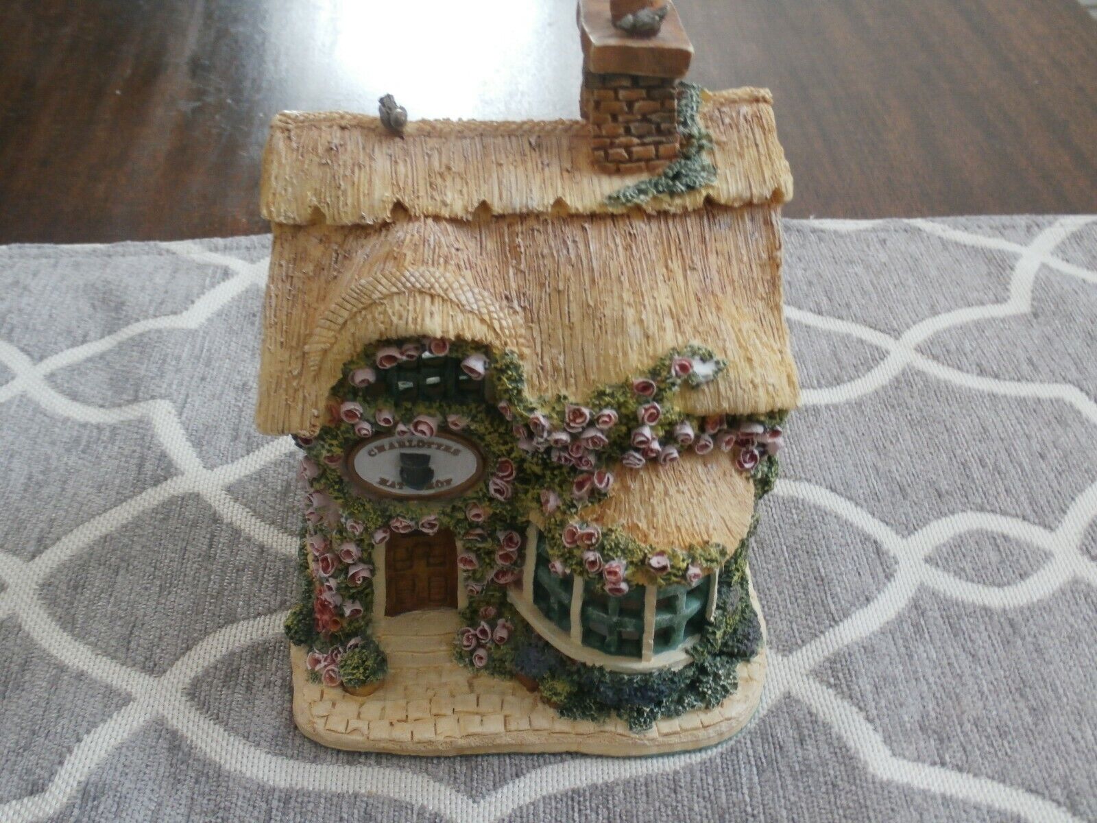 Lilliput Lane - The Baker's Shop Lilliput Lane - The Baker's Shop