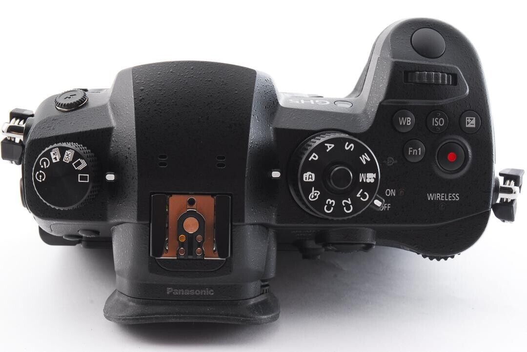 Panasonic LUMIX DC-GH5 Mirrorless Digital Camera (RD-SPM049 Panasonic LUMIX DC-GH5 Mirrorless Digital Camera (RD-SPM049