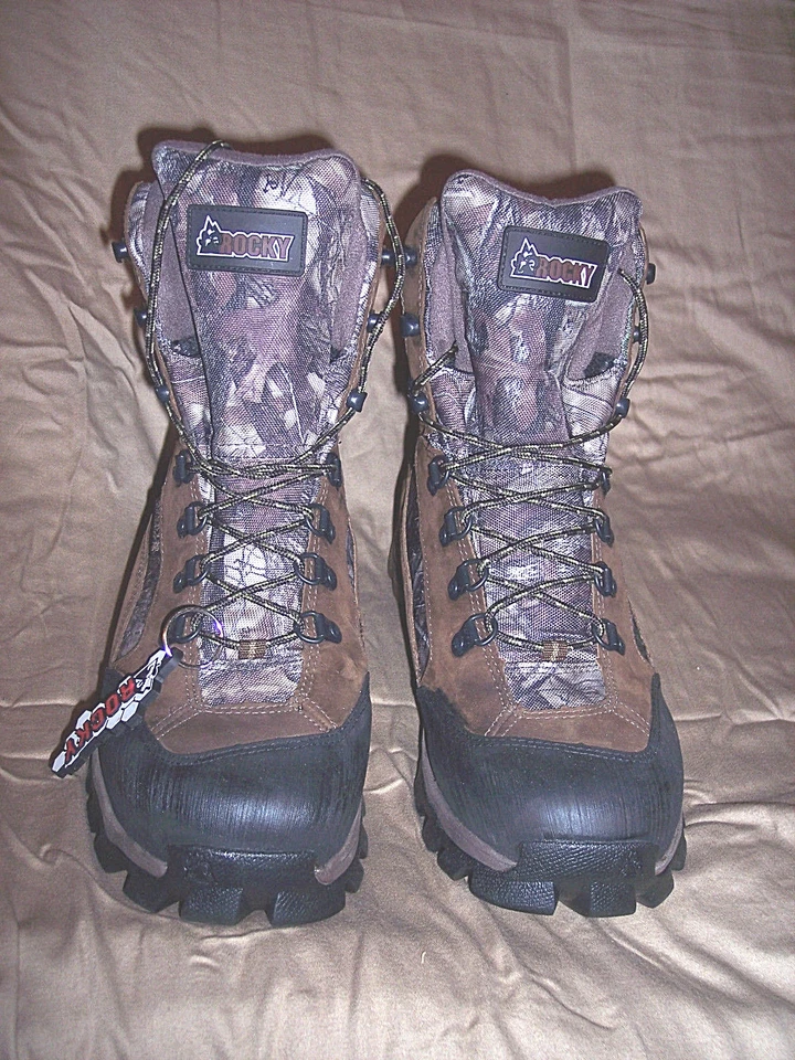Rocky Waterproof Boots Camo Hunting Boots Mens Sz 9 Wide Insulated Boots 800 Gr. - Image 4 of 4