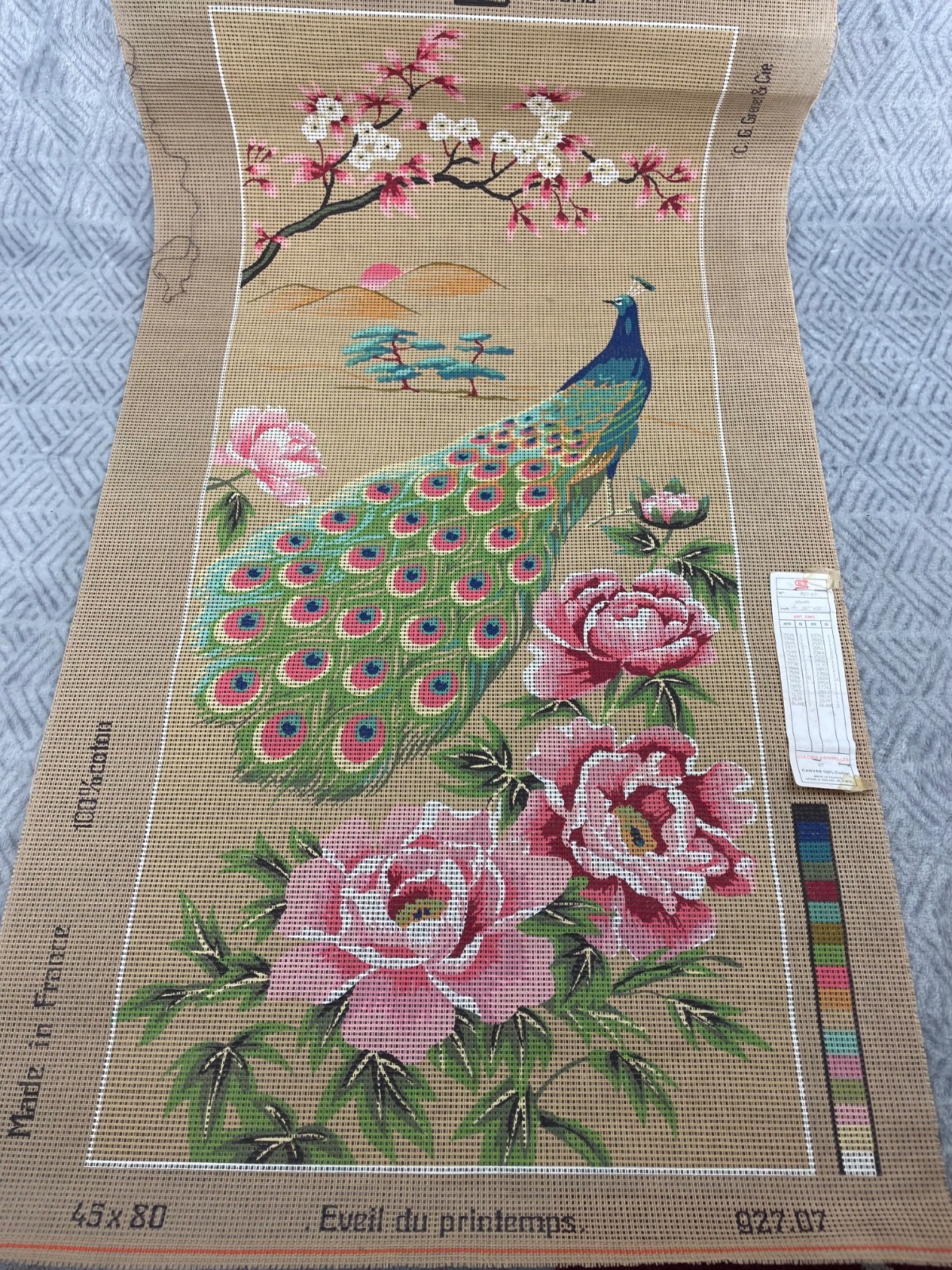 Canevas de tapisserie paon vintage Margot de Paris 45x80 cm imprimé