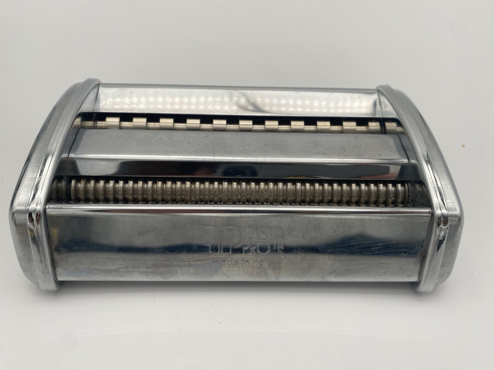 Pasta Pro 150 Pasta Machine w/ Spaghetti & Fettucine Attachment - VTG 1983