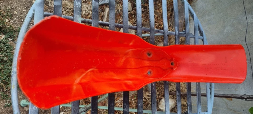 HONDA CR 60 R 1985 Front Fender Genuine Honda part garde boue avant - Photo 4/4